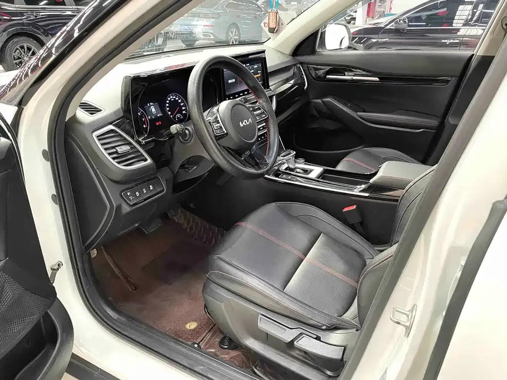 Kia KX3 2021 из CN, фото 8