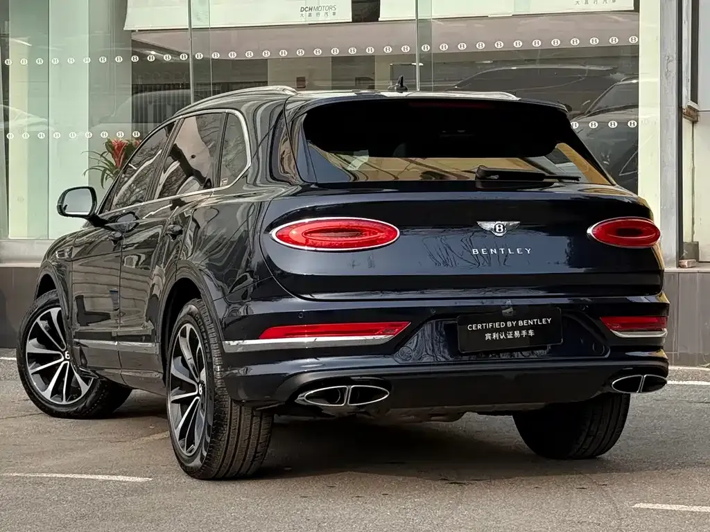 Bentley Bentayga — фото 4