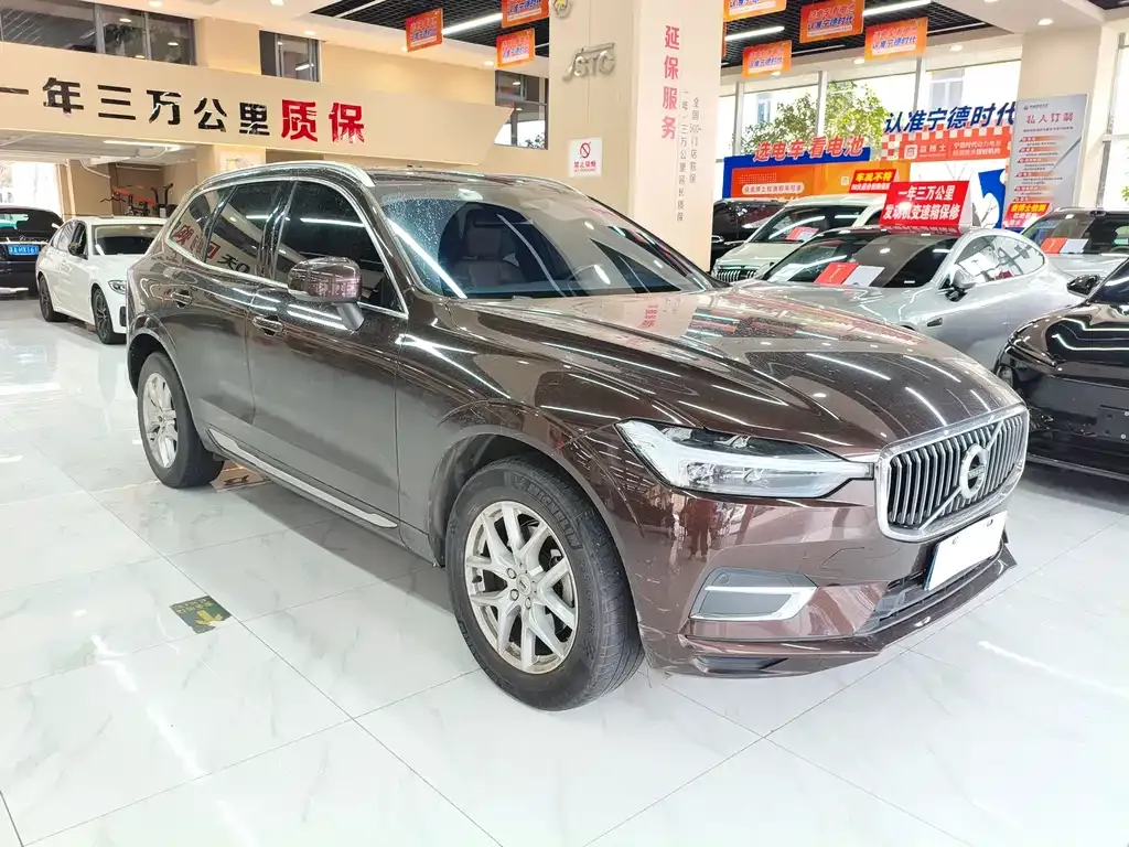 Volvo XC60 2021 из CN, фото 5