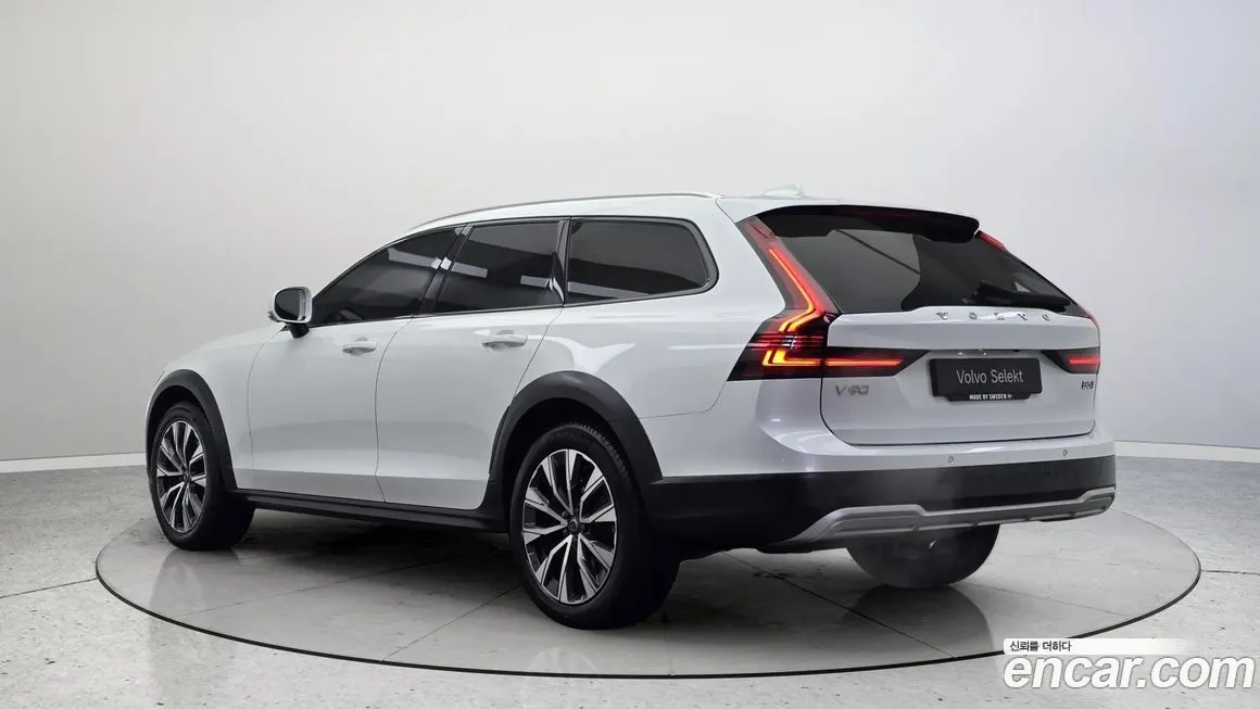 Volvo V90 2022 из KR, фото 8
