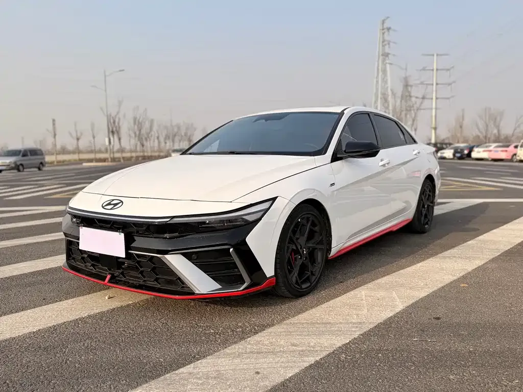 Hyundai Elantra 2024 из CN, фото 1