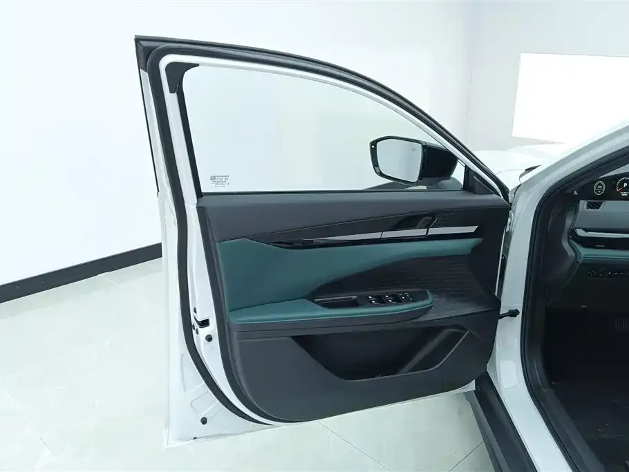 Changan UNI-V iDD 2025 из CN, фото 7