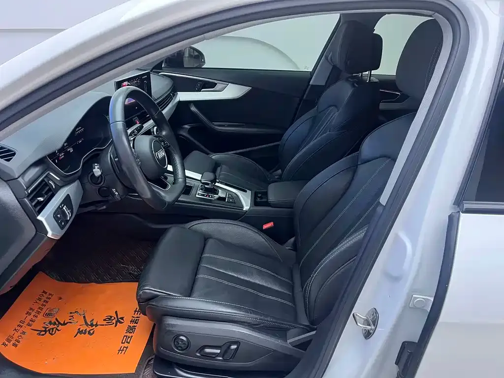 Audi A4L 2022 из CN, фото 9