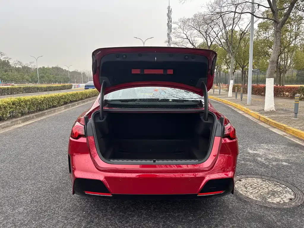 BMW 2 Series 2025 из CN, фото 5