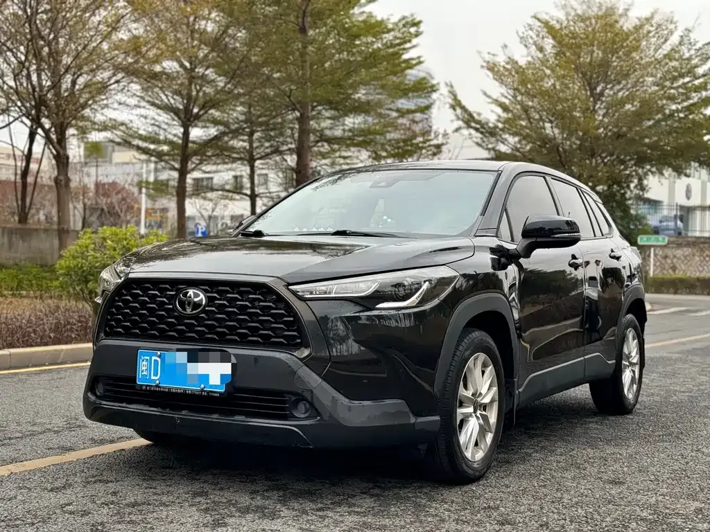Toyota Corolla Cross 2023 из CN, фото 1