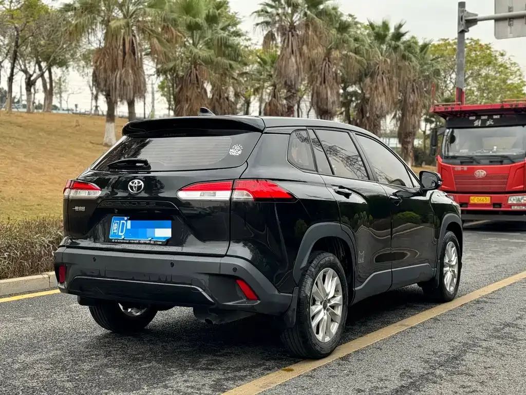 Toyota Corolla Cross 2023 из CN, фото 8