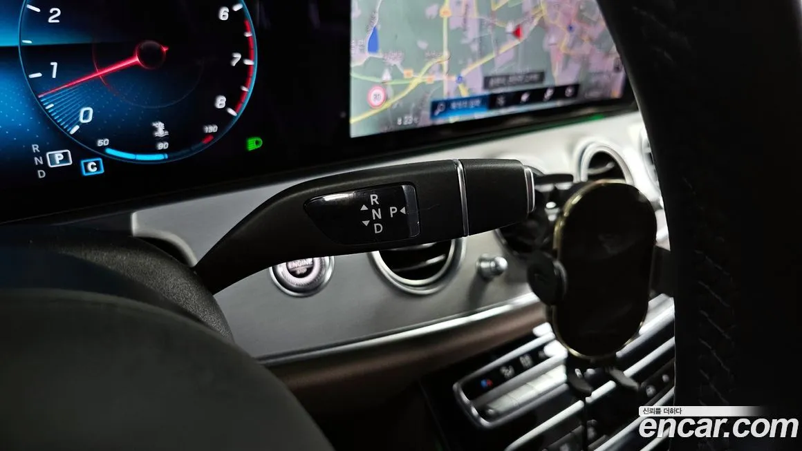 Mercedes-Benz E-Class 2021 из KR, фото 9