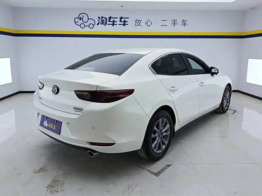 Mazda 3 Axela 2023 из CN, фото 4