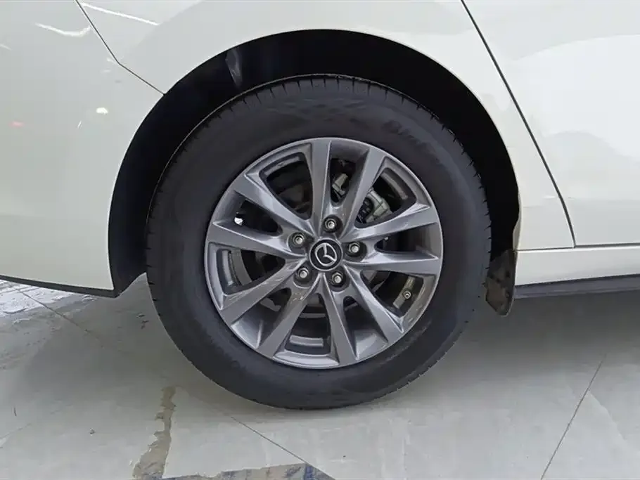 Mazda 3 Axela 2023 из CN, фото 10