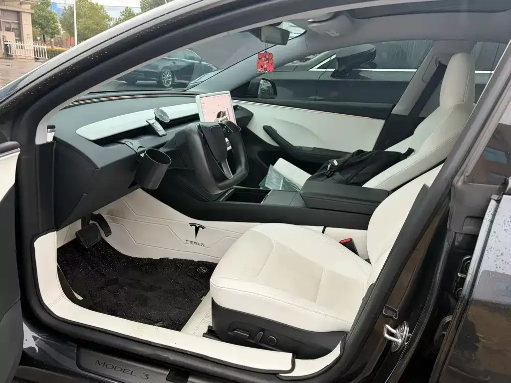 Tesla Model 3 2024 из CN, фото 4