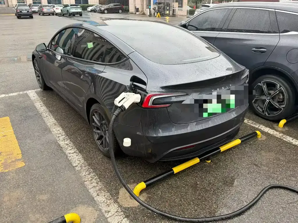 Tesla Model 3 2024 из CN, фото 3