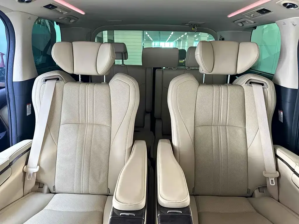 Toyota Vellfire 2022 из CN, фото 7