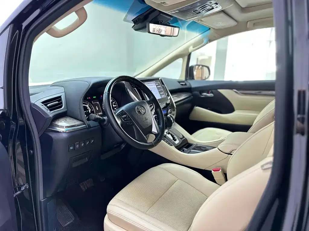 Toyota Vellfire 2022 из CN, фото 5