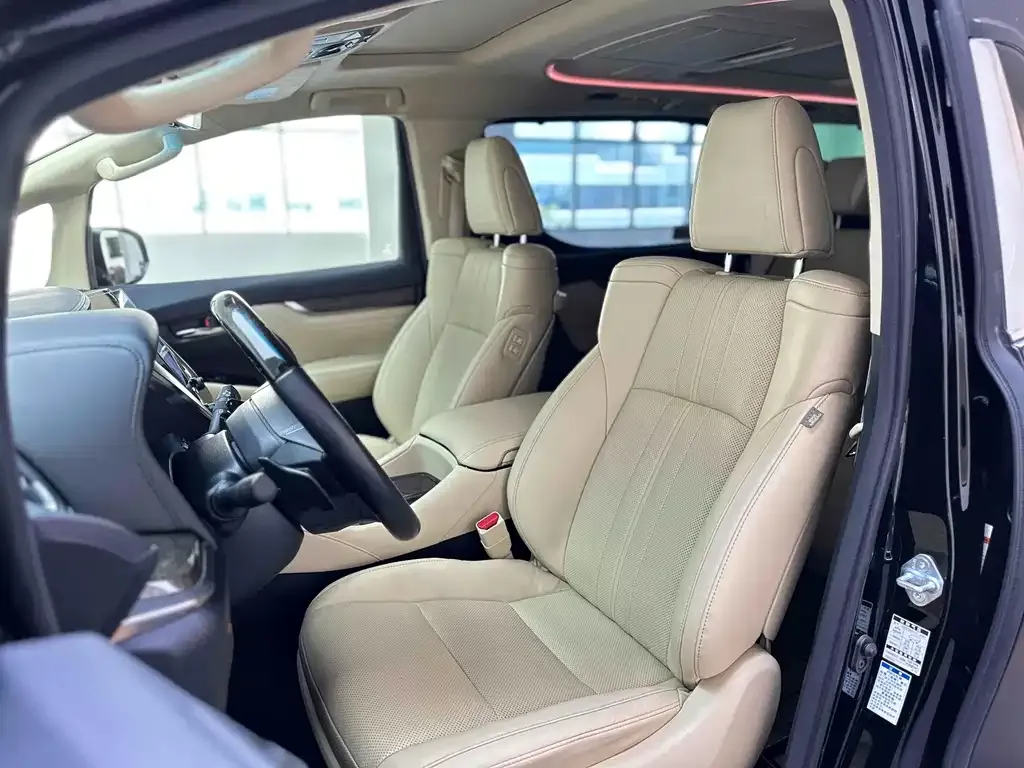 Toyota Vellfire 2022 из CN, фото 10