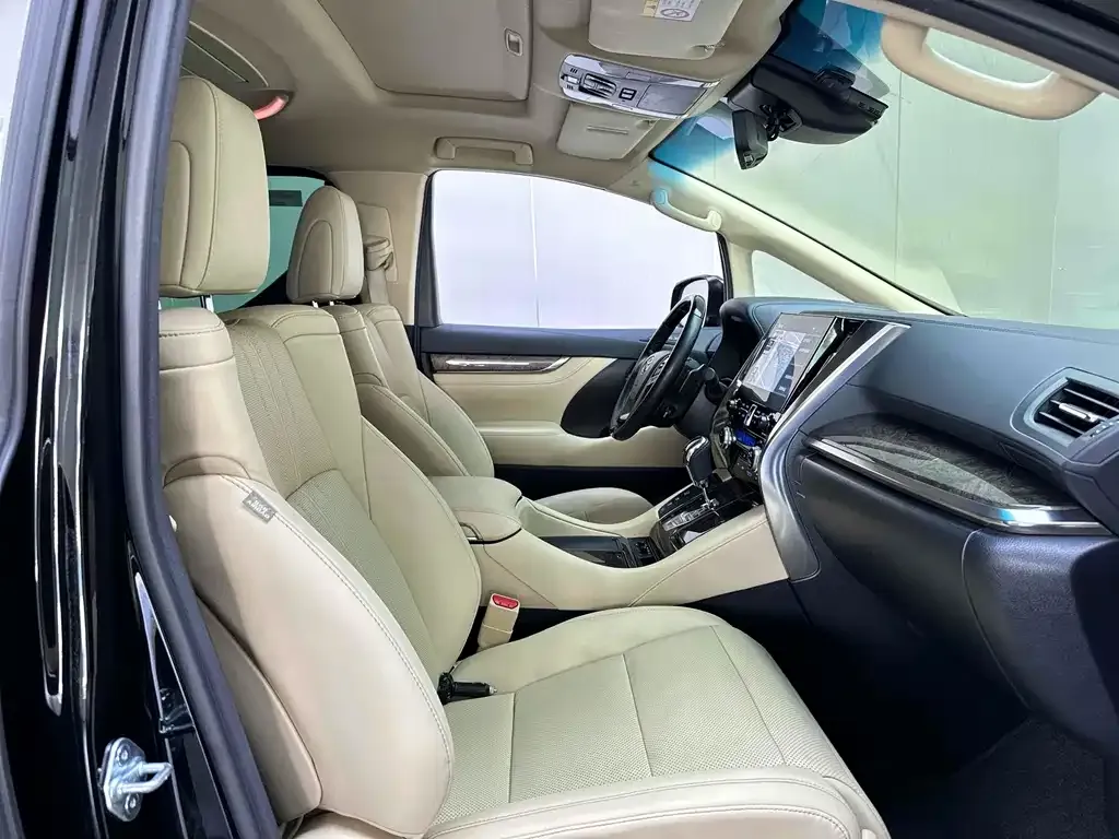 Toyota Vellfire 2022 из CN, фото 8