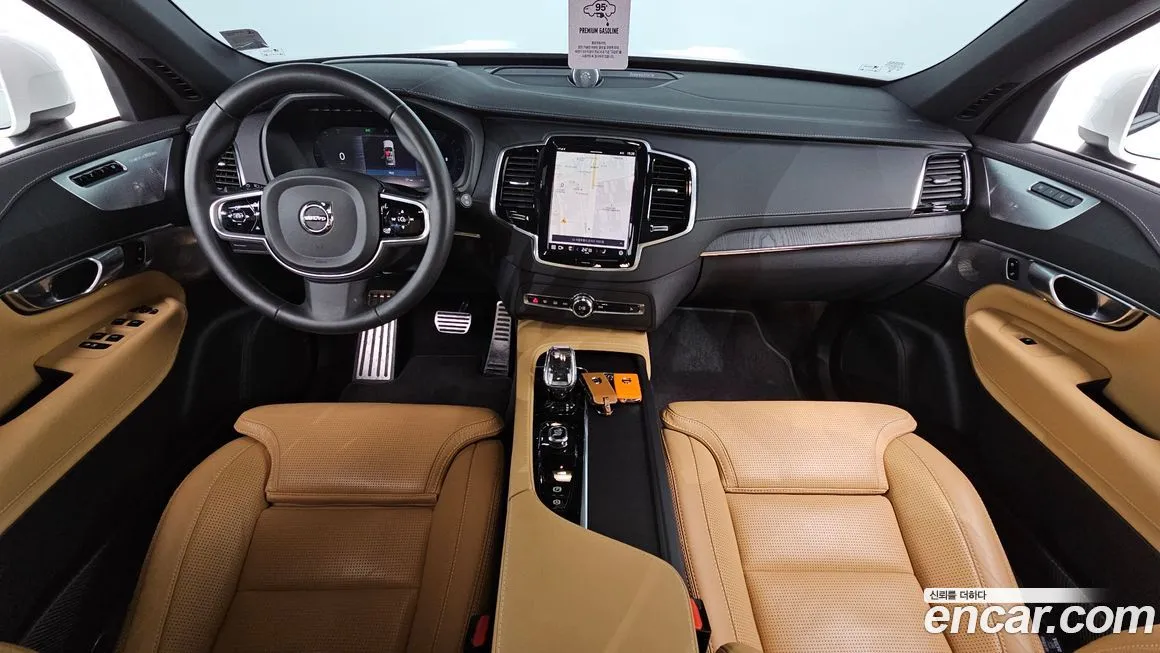 Volvo XC90 — фото 10