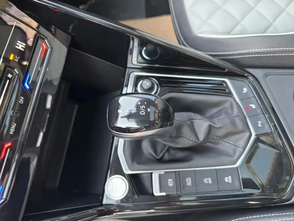 Volkswagen Tayron 2023 из CN, фото 9