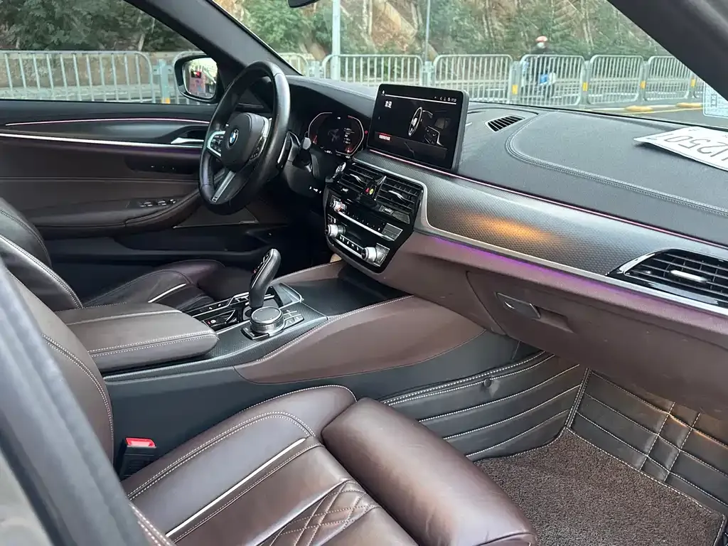 BMW 5 Series (Import) 2023 из CN, фото 5