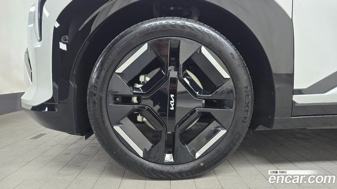 Kia EV3 — фото 3