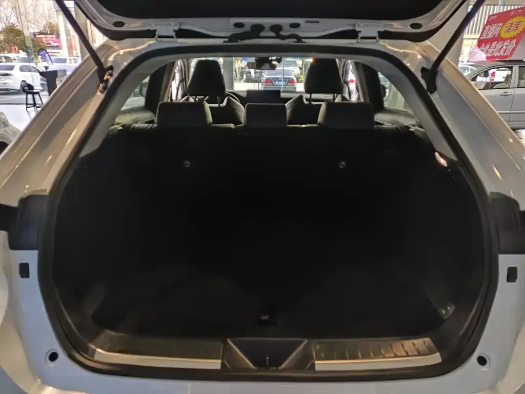 Toyota Venza 2024 из CN, фото 7