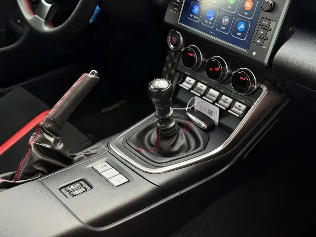 Subaru BRZ 2023 из CN, фото 2