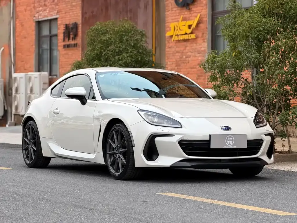 Subaru BRZ 2023 из CN, фото 7