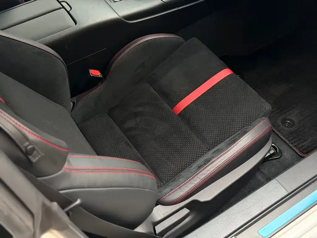 Subaru BRZ 2023 из CN, фото 6