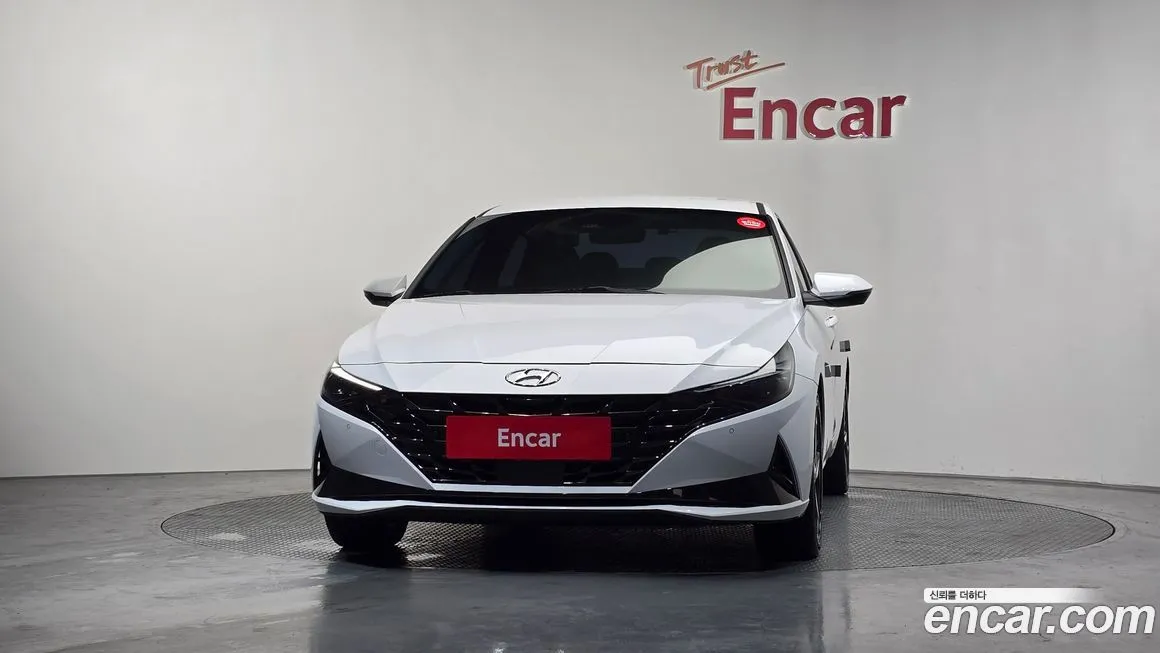 Hyundai AVANTE — фото 3