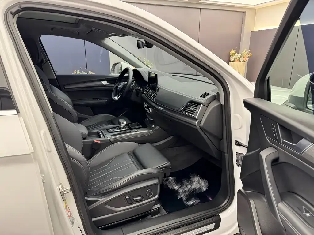 Audi Q5L 2023 из CN, фото 7