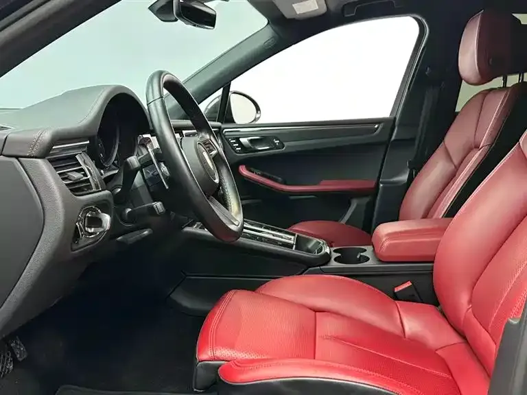 Porsche Macan 2024 из CN, фото 2