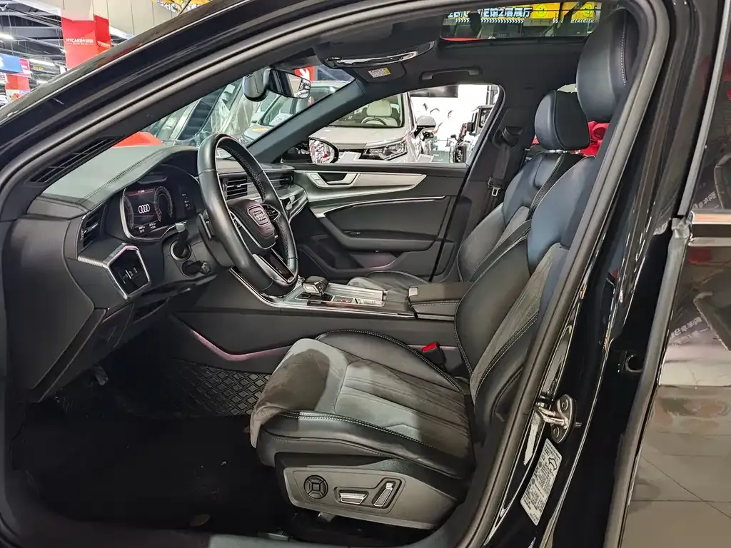 Audi A6L 2024 из CN, фото 5