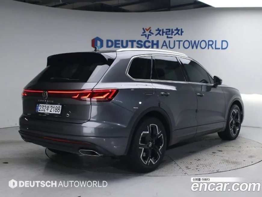 Volkswagen Touareg 2024 из KR, фото 3