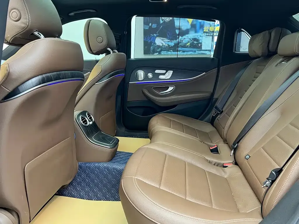Mercedes-Benz E-Class 2022 из CN, фото 2