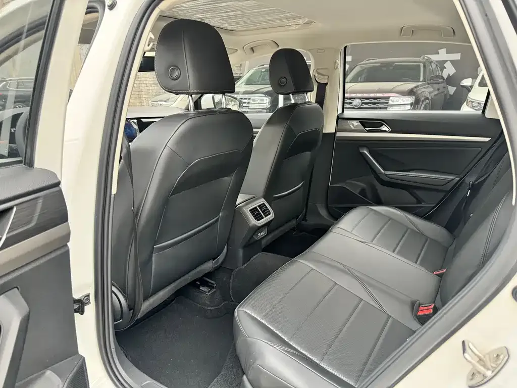 Volkswagen Lavida 2021 из CN, фото 8