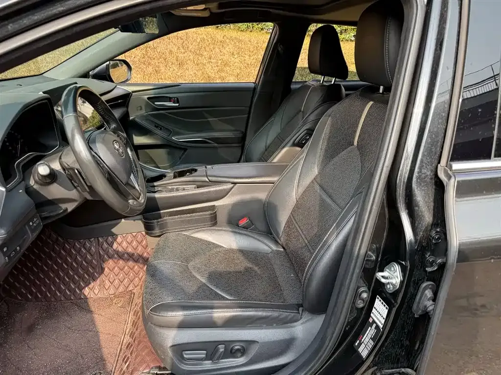 Toyota Avalon 2022 из CN, фото 2