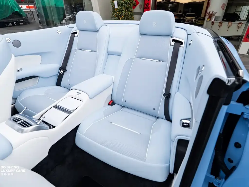 Rolls-Royce Dawn 2023 из CN, фото 7