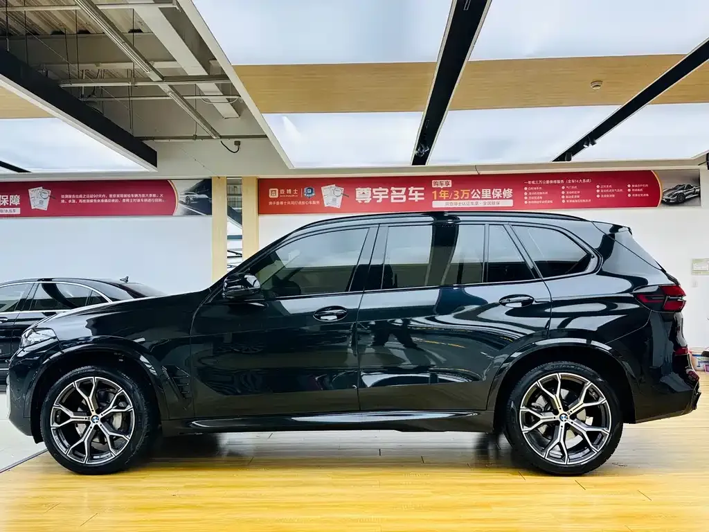BMW X5 2024 из CN, фото 2