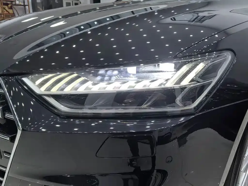 Audi A7L 2023 из CN, фото 5