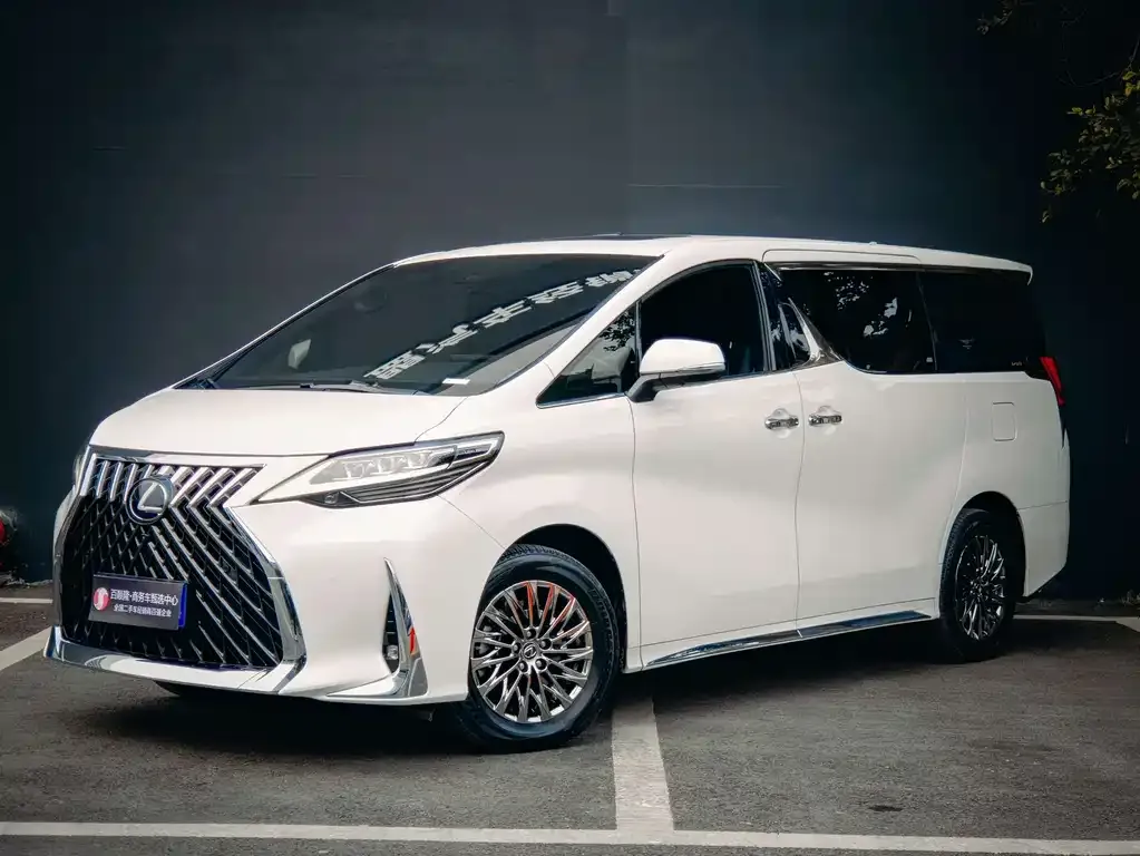 Lexus LM 2023 из CN, фото 1