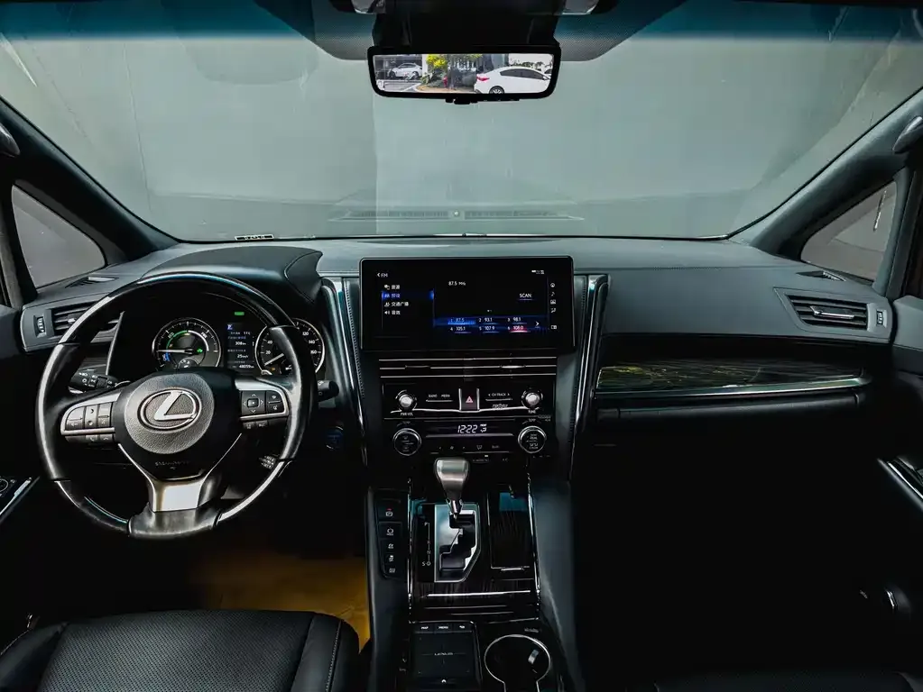 Lexus LM 2023 из CN, фото 3