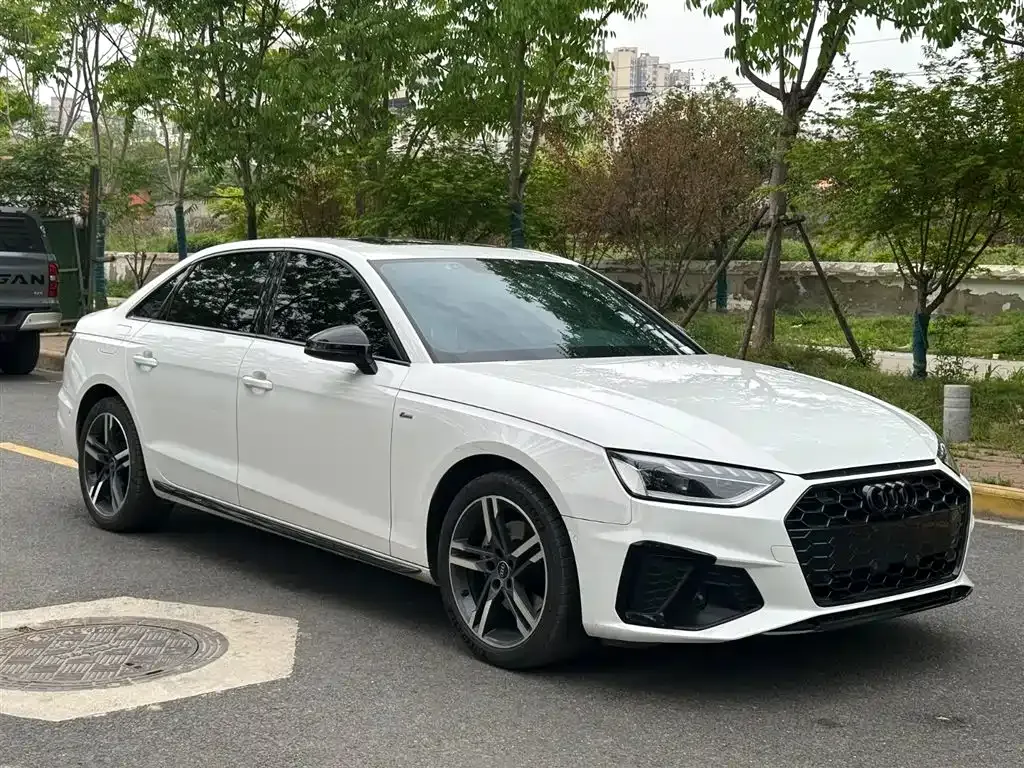 Audi A4L 2022 из CN, фото 8
