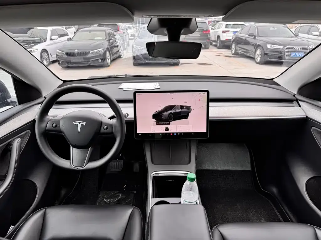 Tesla Model Y 2024 из CN, фото 4