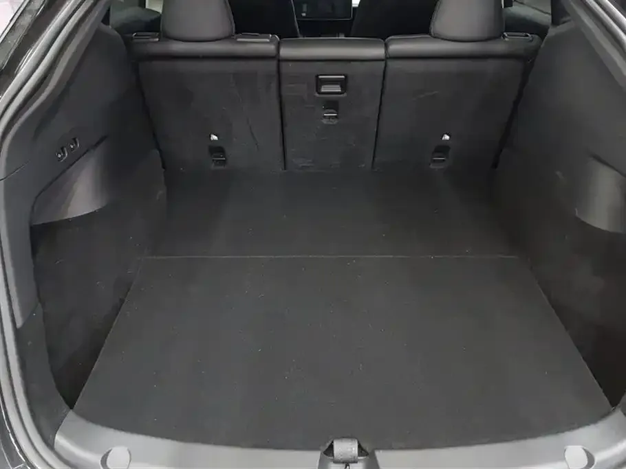 Tesla Model Y 2024 из CN, фото 3
