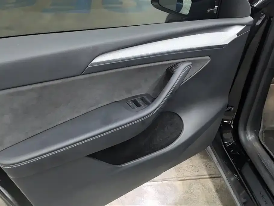 Tesla Model Y 2024 из CN, фото 2