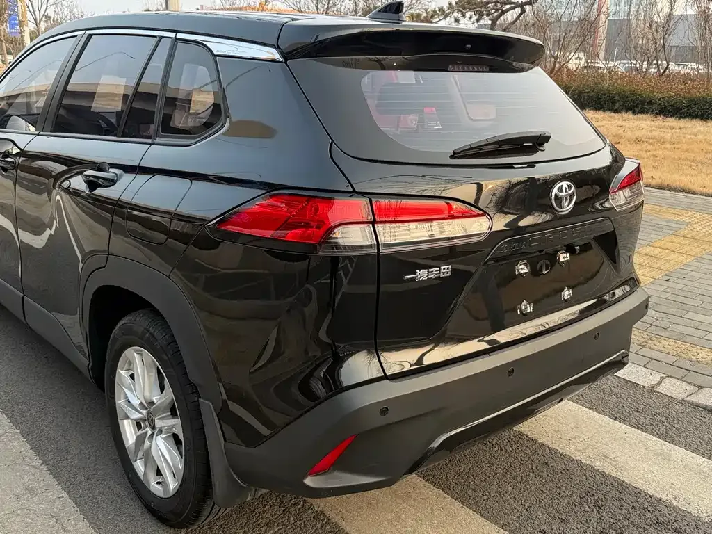 Toyota Corolla Cross 2022 из CN, фото 9