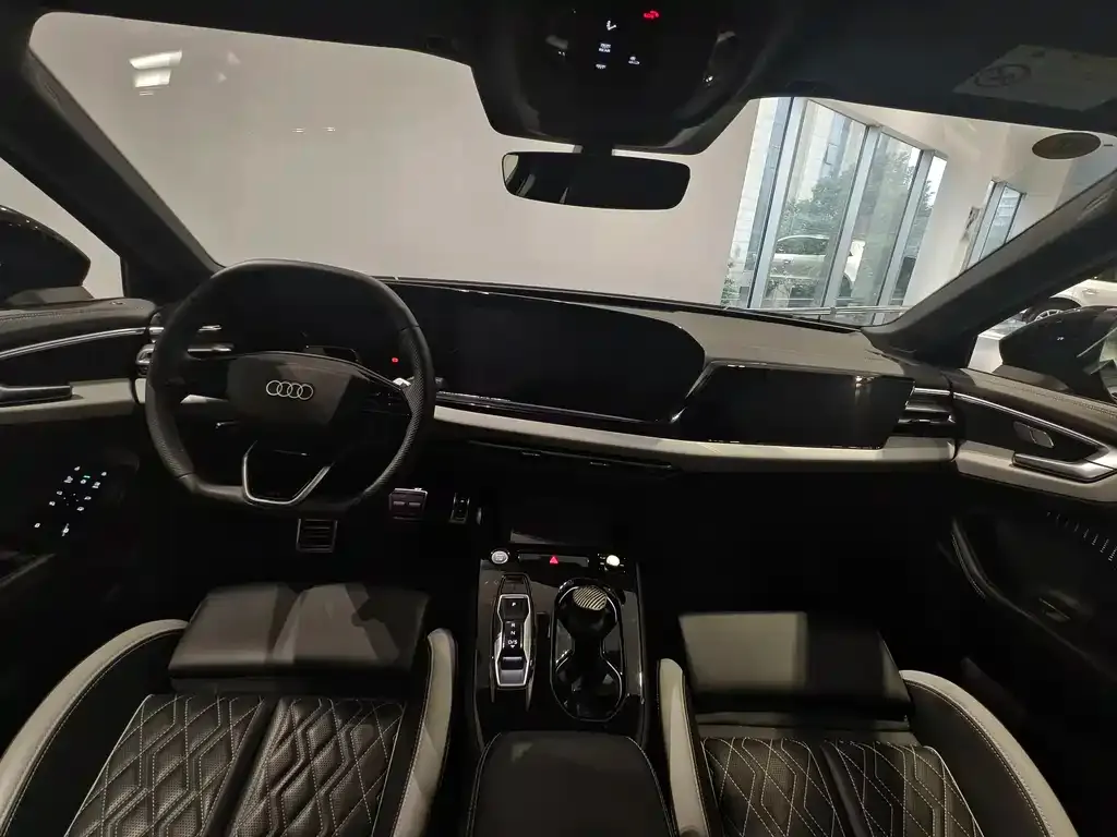 Audi A5L 2025 из CN, фото 5