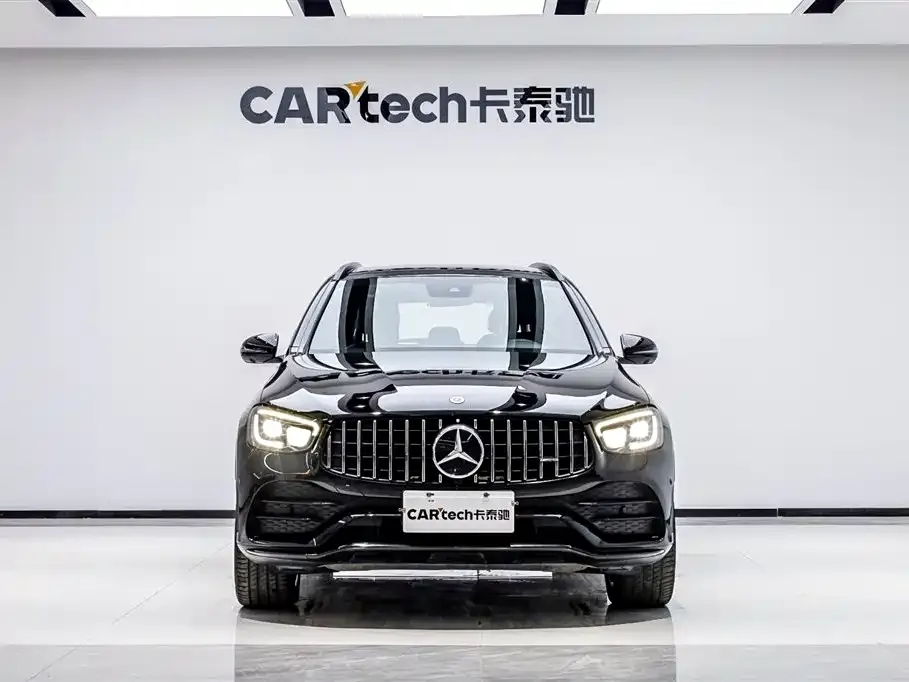 Mercedes-Benz GLC AMG — фото 1