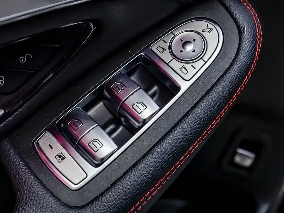 Mercedes-Benz GLC AMG — фото 10