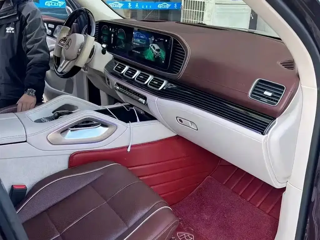 Mercedes-Benz GLS 2023 из CN, фото 2