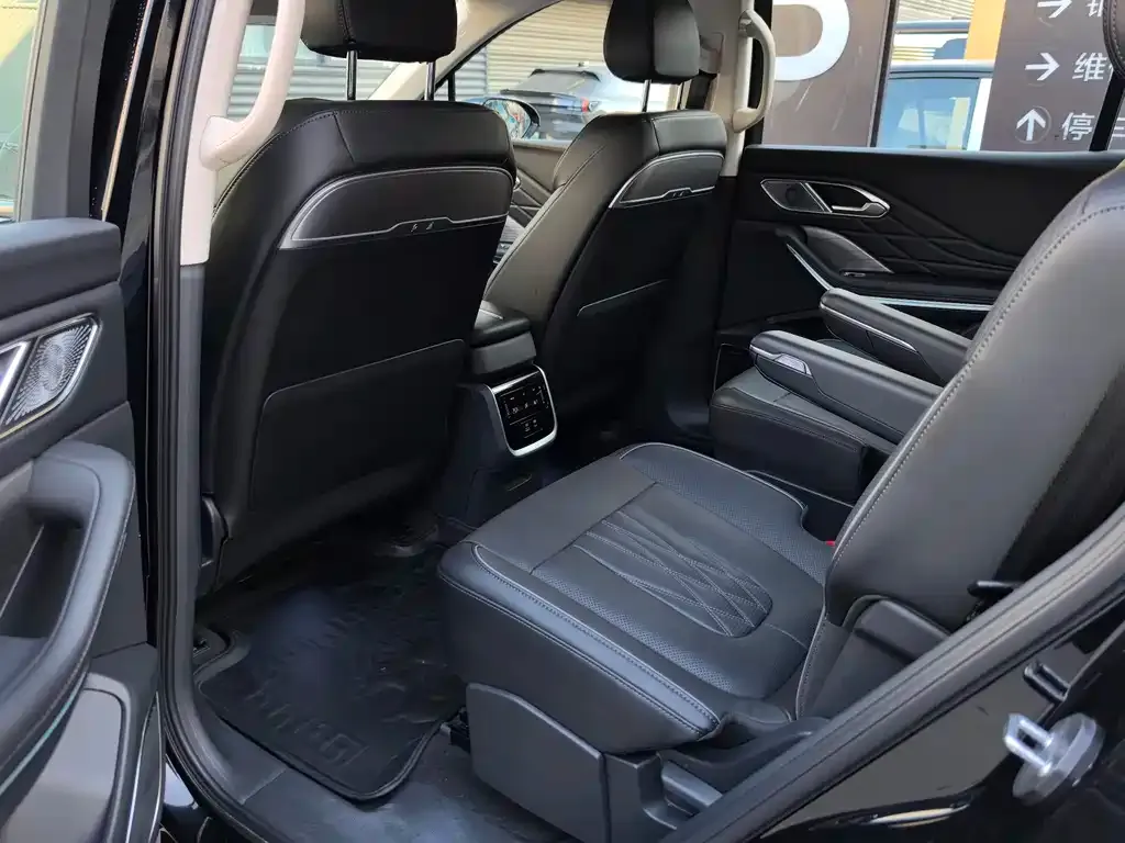 Hongqi HS7 PHEV 2024 из CN, фото 8
